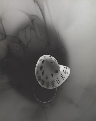 File:Moholy-Nagy Laszlo 1939 Photogram.jpg