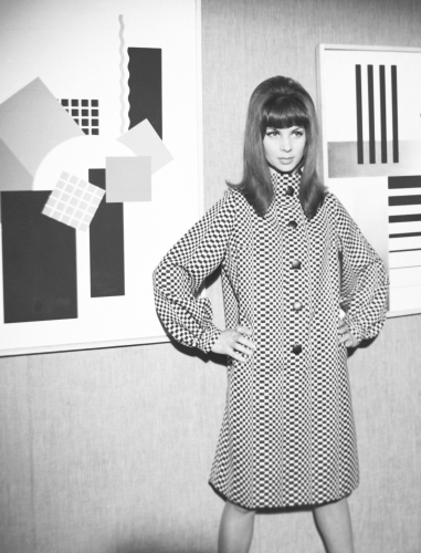 File:Berlewi Henryk 1962 Models baryt print 36x27.8cm.png