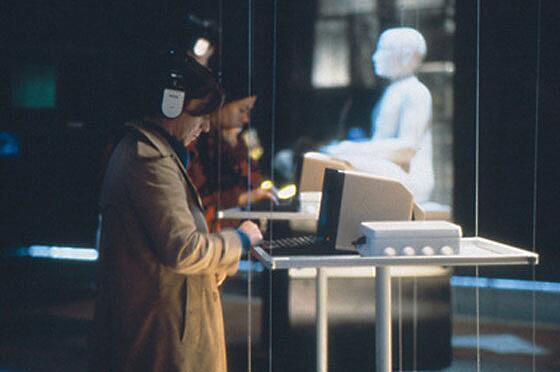 File:Les Immateriaux exhibition view 1985.jpg