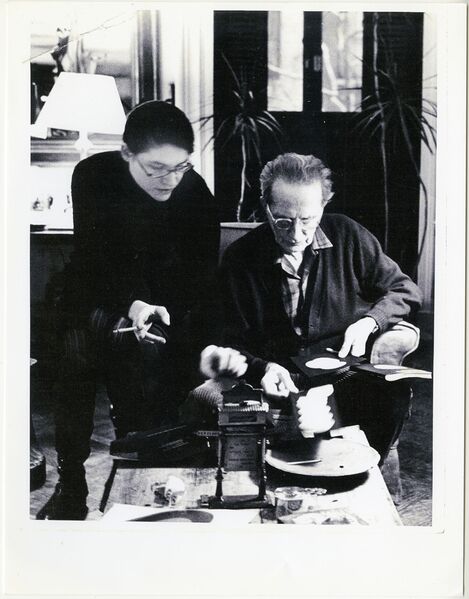 File:Alison Knowles and Marcel Duchamp New York 1967.jpg