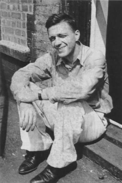 File:Walker evans 1938.JPG