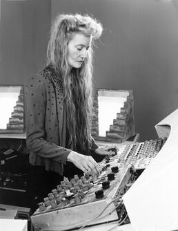 Maryanne Amacher 1985.jpg