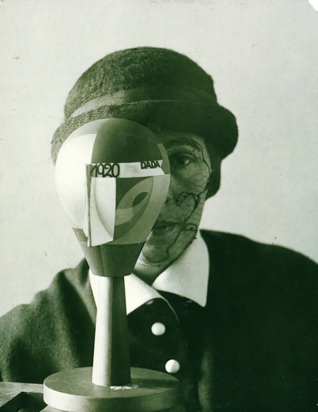 File:Taeuber-Arp Sophie 1920 Portrait with Dada-Head.jpg