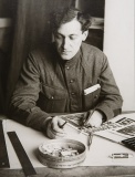 Aleksei Gan 1924 Photo Alexander Rodchenko.jpg